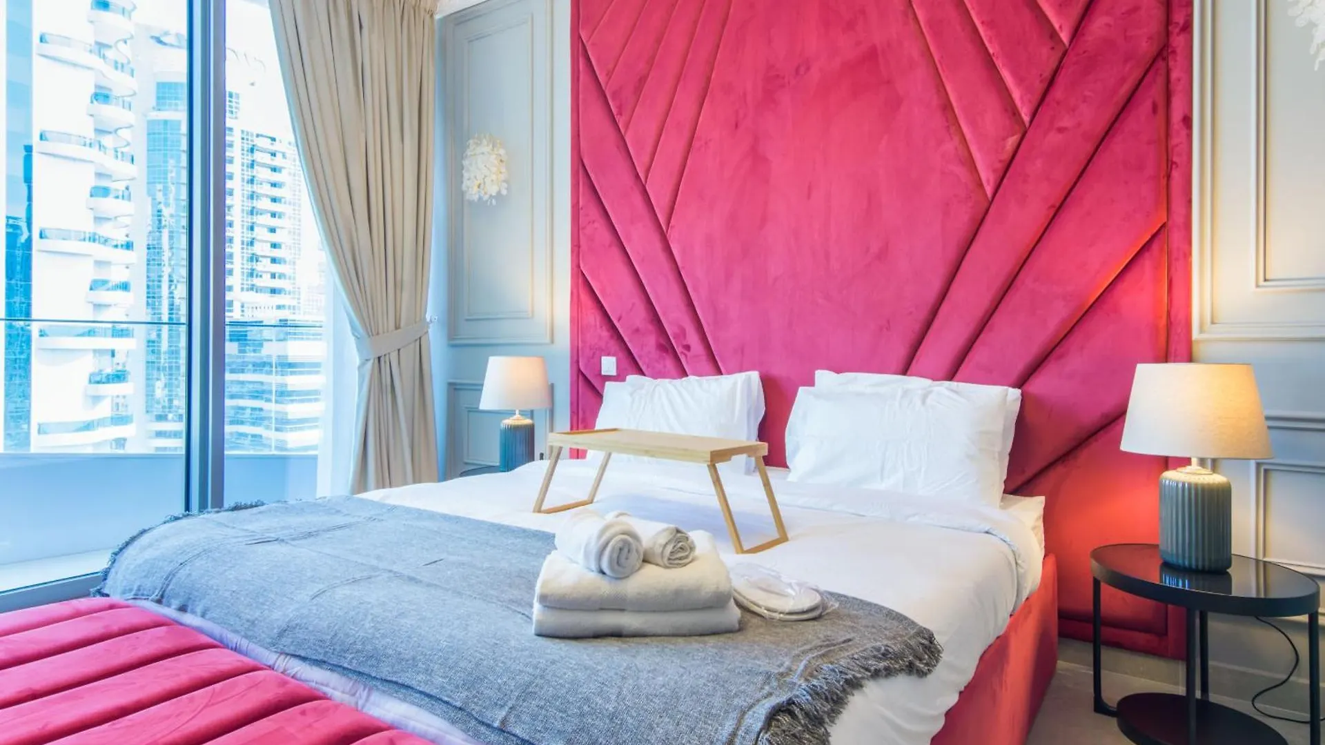 Stella Maris, Dubai Marina- Luxurious 1-Br Apartment 0*,  United Arab Emirates