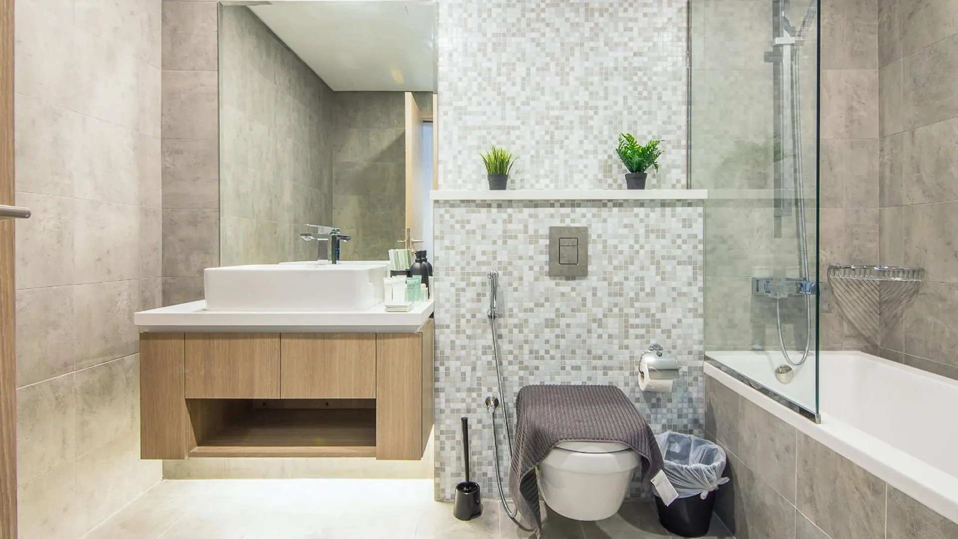 Stella Maris, Dubai Marina- Luxurious 1-Br Apartment 0*,  United Arab Emirates